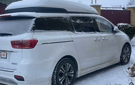 KIA Carnival III, 2019 год, 3 500 000 рублей, 2 фотография