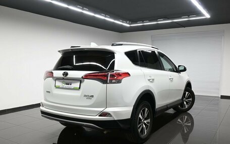 Toyota RAV4, 2019 год, 2 945 000 рублей, 2 фотография