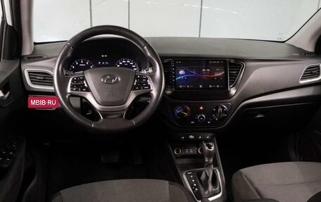 Hyundai Solaris II рестайлинг, 2017 год, 1 250 000 рублей, 5 фотография