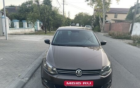 Volkswagen Polo VI (EU Market), 2014 год, 1 240 000 рублей, 1 фотография