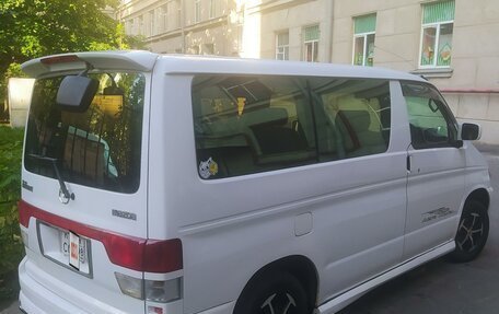 Mazda Bongo Friendee i рестайлинг, 2002 год, 750 000 рублей, 2 фотография