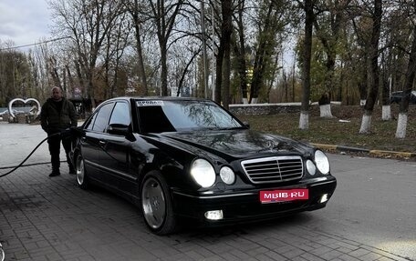 Mercedes-Benz E-Класс, 1999 год, 750 000 рублей, 1 фотография