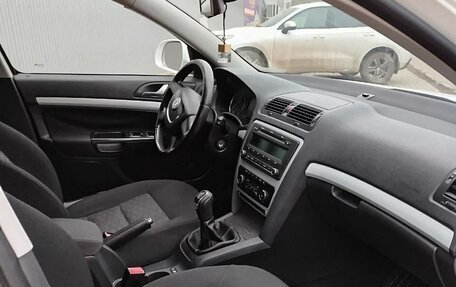 Skoda Octavia, 2011 год, 765 000 рублей, 15 фотография