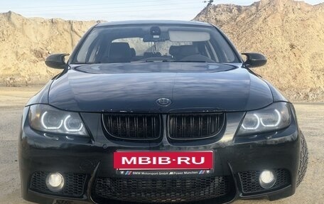 BMW 3 серия, 2006 год, 1 175 372 рублей, 3 фотография