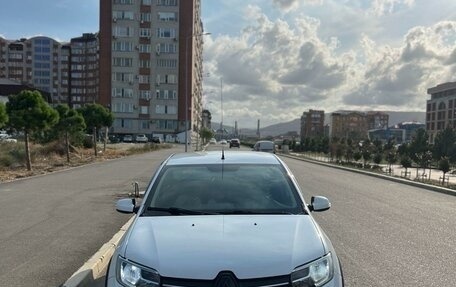 Renault Logan II, 2019 год, 1 200 000 рублей, 1 фотография