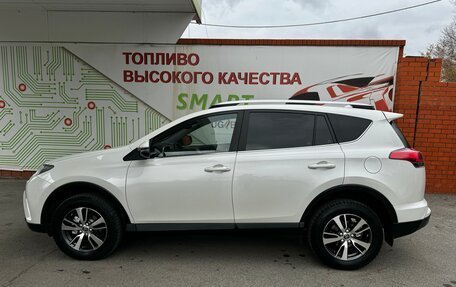 Toyota RAV4, 2017 год, 2 980 000 рублей, 4 фотография