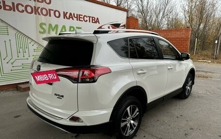 Toyota RAV4, 2017 год, 2 980 000 рублей, 6 фотография