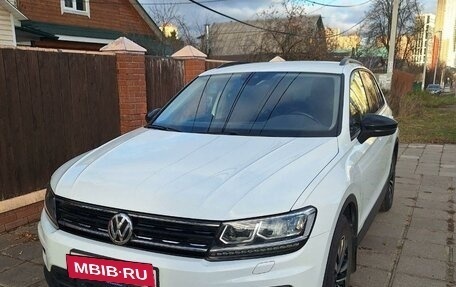 Volkswagen Tiguan II, 2019 год, 2 700 000 рублей, 6 фотография