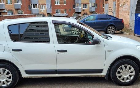 Renault Sandero I, 2013 год, 700 000 рублей, 6 фотография