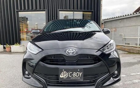 Toyota Yaris, 2021 год, 950 000 рублей, 2 фотография