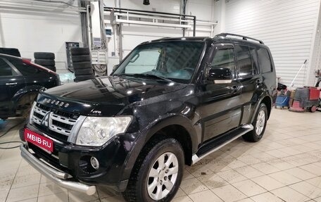 Mitsubishi Pajero IV, 2011 год, 1 850 000 рублей, 1 фотография