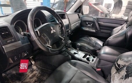 Mitsubishi Pajero IV, 2011 год, 1 850 000 рублей, 5 фотография