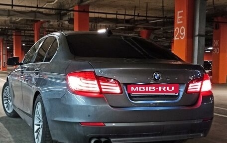 BMW 5 серия, 2012 год, 1 700 000 рублей, 2 фотография