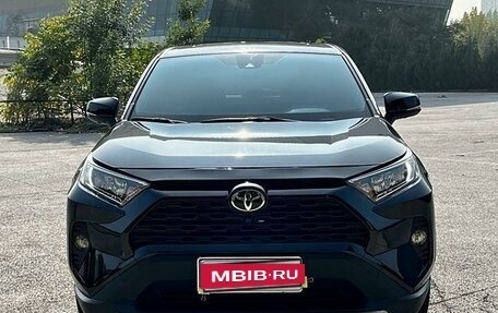 Toyota RAV4, 2021 год, 2 995 000 рублей, 3 фотография