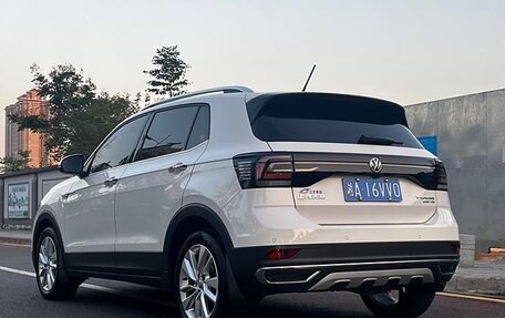 Volkswagen T-Cross I, 2021 год, 1 560 000 рублей, 5 фотография