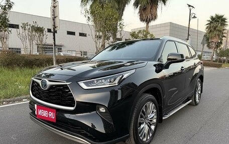 Toyota Highlander, 2021 год, 4 550 000 рублей, 1 фотография