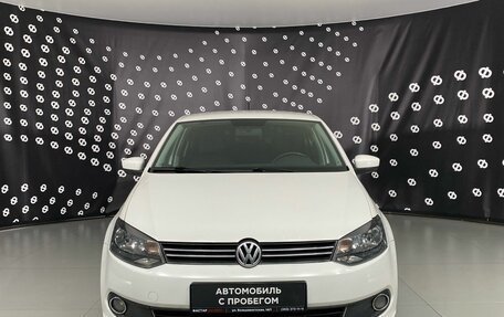 Volkswagen Polo VI (EU Market), 2013 год, 895 000 рублей, 2 фотография