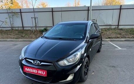 Hyundai Solaris II рестайлинг, 2011 год, 800 000 рублей, 2 фотография