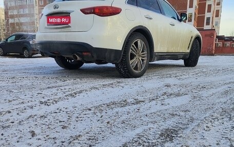 Infiniti FX II, 2012 год, 2 600 000 рублей, 17 фотография