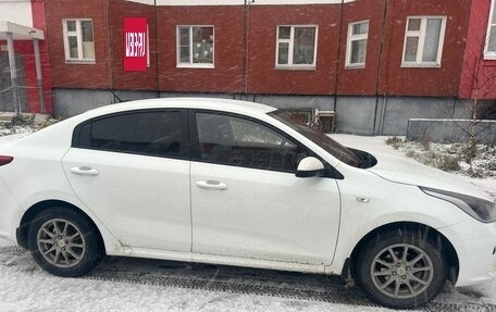 KIA Rio IV, 2017 год, 1 150 000 рублей, 3 фотография