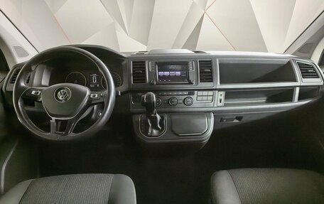 Volkswagen Multivan T6 рестайлинг, 2018 год, 4 099 700 рублей, 11 фотография