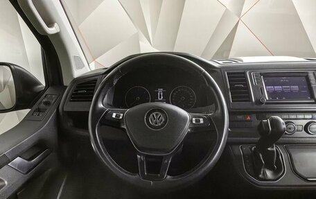 Volkswagen Multivan T6 рестайлинг, 2018 год, 4 099 700 рублей, 15 фотография