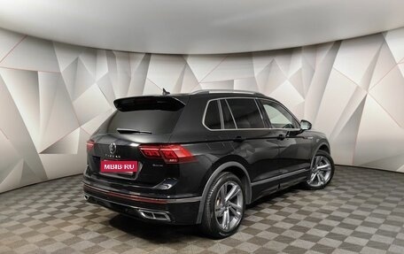 Volkswagen Tiguan II, 2021 год, 4 345 700 рублей, 2 фотография