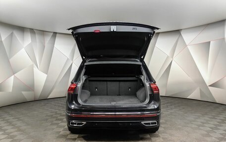 Volkswagen Tiguan II, 2021 год, 4 345 700 рублей, 20 фотография