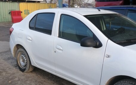 Renault Logan II, 2018 год, 480 000 рублей, 2 фотография