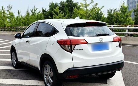 Honda Vezel, 2020 год, 1 750 000 рублей, 4 фотография