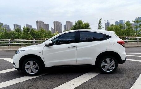 Honda Vezel, 2020 год, 1 750 000 рублей, 3 фотография