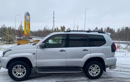 Toyota Land Cruiser Prado 120 рестайлинг, 2008 год, 2 990 000 рублей, 12 фотография