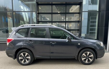 Subaru Forester, 2018 год, 2 280 000 рублей, 2 фотография