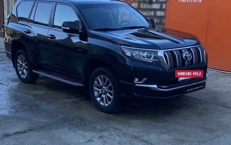 Toyota Land Cruiser Prado 150 рестайлинг 2, 2018 год, 6 100 000 рублей, 3 фотография