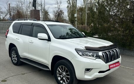 Toyota Land Cruiser Prado 150 рестайлинг 2, 2017 год, 5 300 000 рублей, 1 фотография