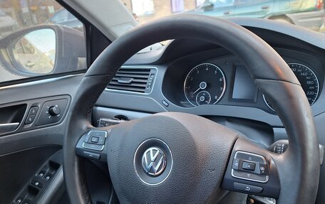 Volkswagen Jetta VI, 2013 год, 1 220 000 рублей, 10 фотография