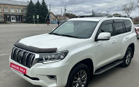 Toyota Land Cruiser Prado 150 рестайлинг 2, 2017 год, 5 300 000 рублей, 2 фотография