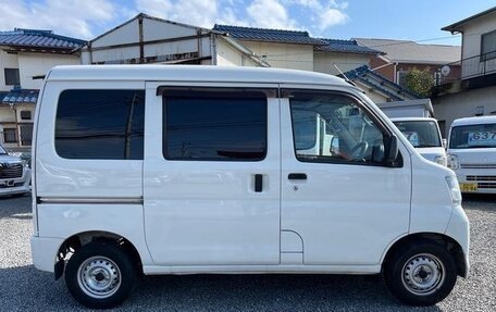 Toyota Pixis Van I, 2016 год, 560 016 рублей, 4 фотография