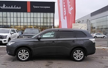 Mitsubishi Outlander III рестайлинг 3, 2014 год, 1 438 000 рублей, 8 фотография