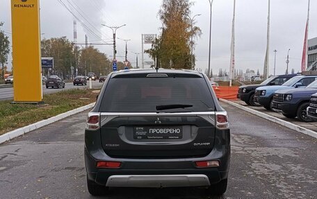 Mitsubishi Outlander III рестайлинг 3, 2014 год, 1 438 000 рублей, 6 фотография