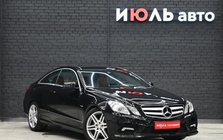 Mercedes-Benz E-Класс, 2010 год, 1 530 000 рублей, 4 фотография