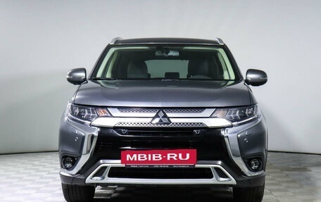 Mitsubishi Outlander III рестайлинг 3, 2021 год, 3 350 000 рублей, 2 фотография