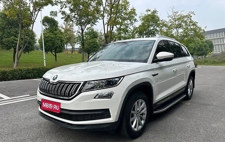 Skoda Kodiaq I, 2021 год, 2 100 000 рублей, 1 фотография