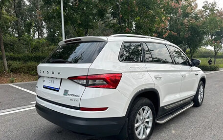 Skoda Kodiaq I, 2021 год, 2 100 000 рублей, 5 фотография