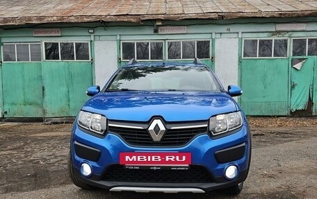 Renault Sandero II рестайлинг, 2015 год, 1 099 000 рублей, 2 фотография