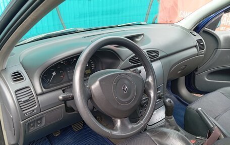 Renault Laguna II, 2004 год, 370 000 рублей, 7 фотография