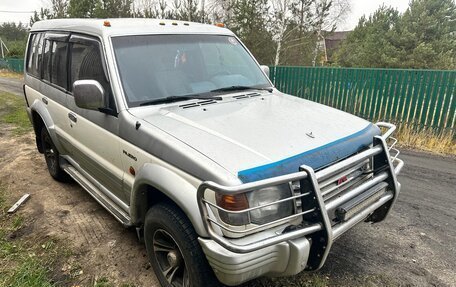 Mitsubishi Pajero III рестайлинг, 1993 год, 275 000 рублей, 1 фотография