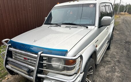 Mitsubishi Pajero III рестайлинг, 1993 год, 275 000 рублей, 3 фотография