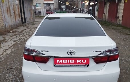 Toyota Camry, 2015 год, 3 200 000 рублей, 2 фотография