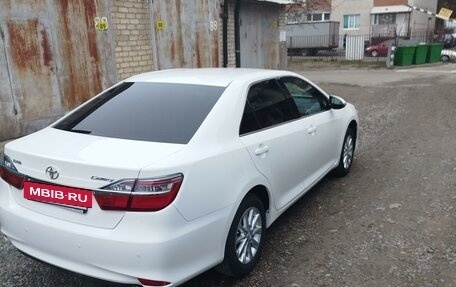 Toyota Camry, 2015 год, 3 200 000 рублей, 5 фотография